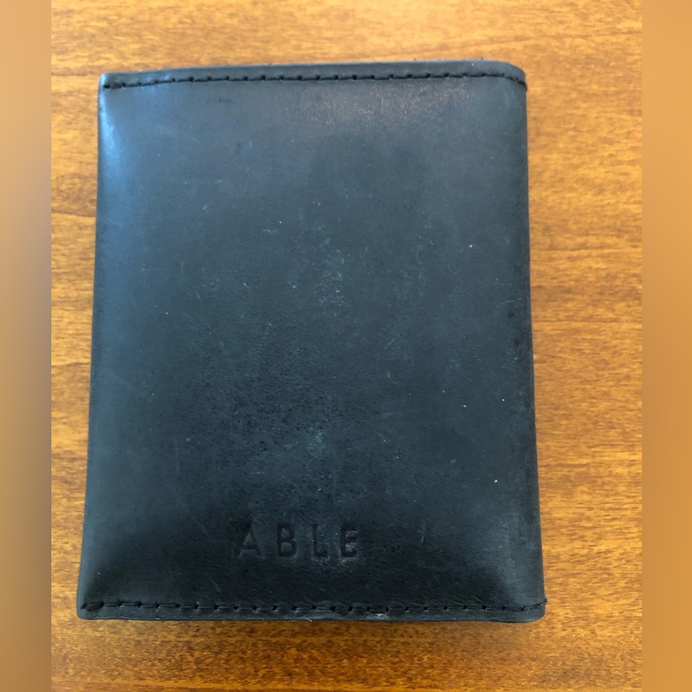 ABLE - LEATHER DEBRE BI-FOLD WALLET + BLACK